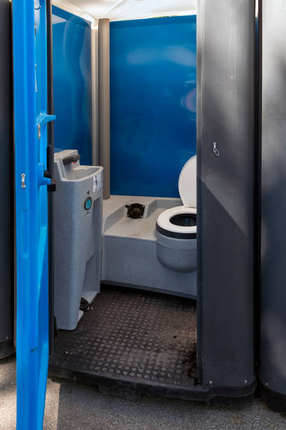 Best Portable bathroom rental  in Oakland, MD